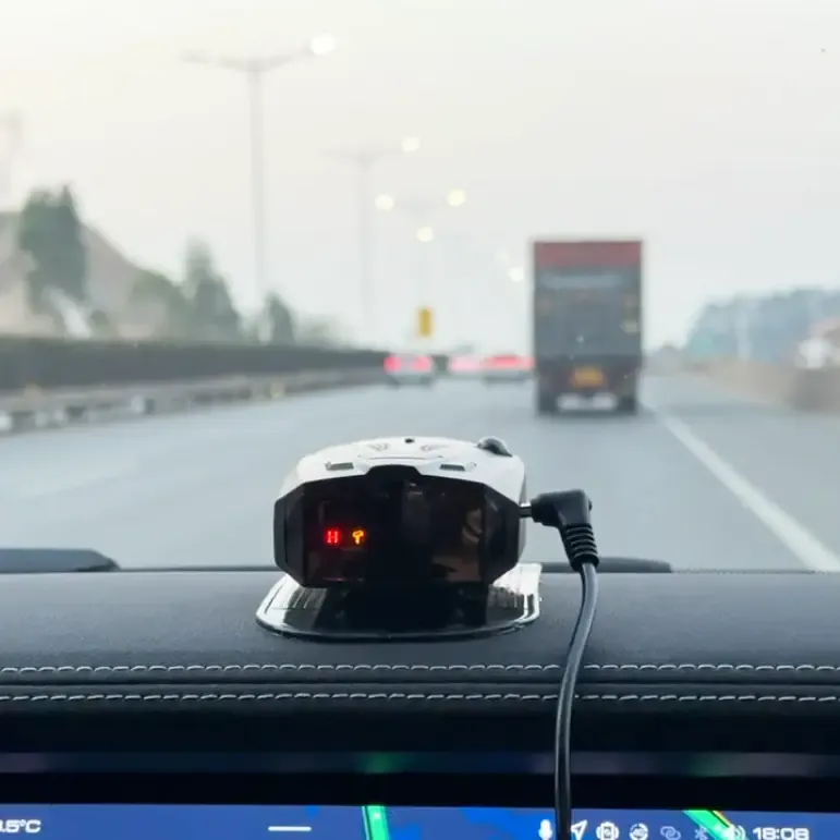 RevRadar – Advanced Radar Detector